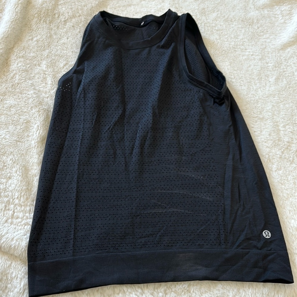 Perfect condition black Lululemon tank